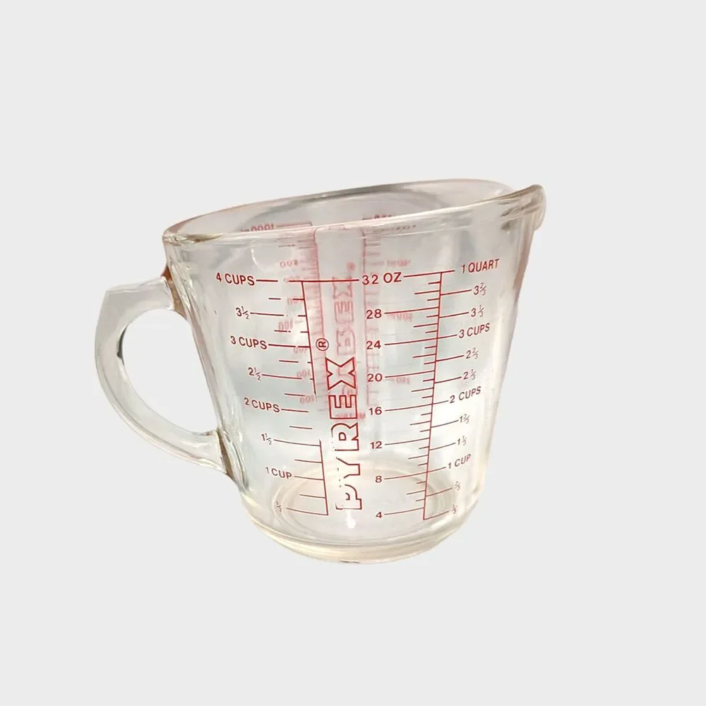 Vintage PYREX Glass Measuring Cups Lot 532 516 2 & 4 Cups Red Retro Kitchen